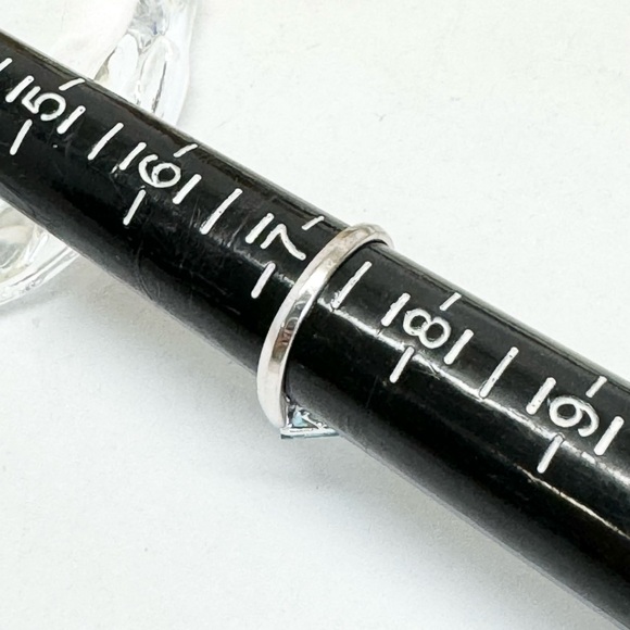 EFFY 14K White Gold Vintage signed BH Blue Topaz Ring Sz 7.25 - Picture 10 of 11